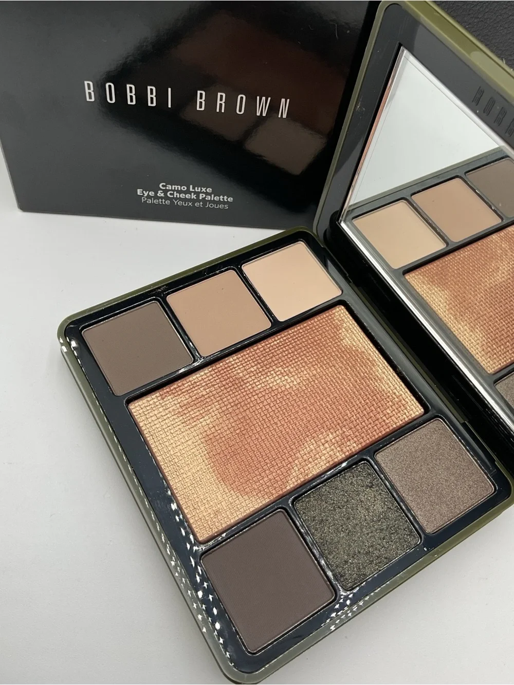Bobbi Brown Warm Neutrals & Shimmering Gold Eyeshadow Palette